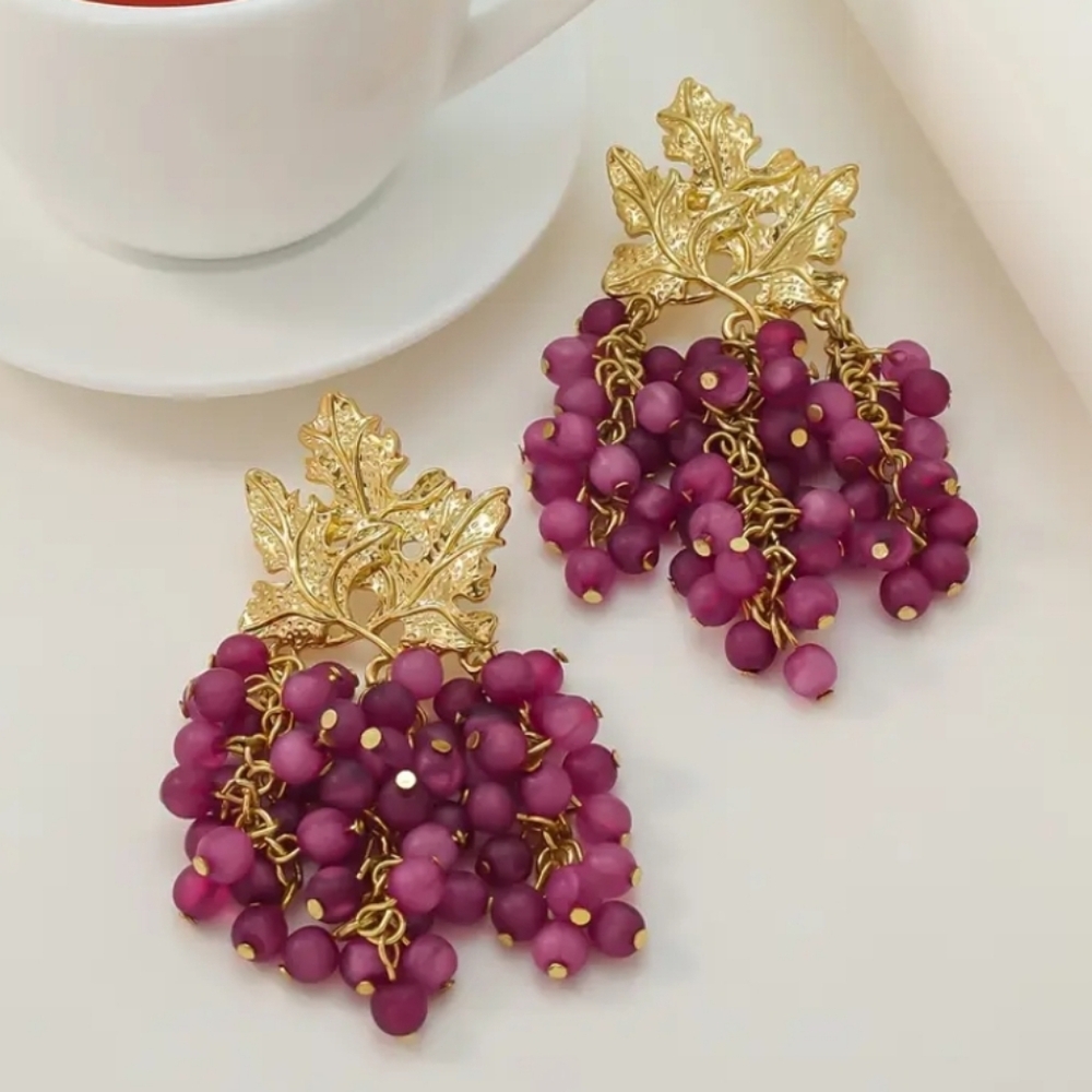 🆕Vintage Style Gold Grape Cluster Drop Earrings - Purple Matte Berry Statement